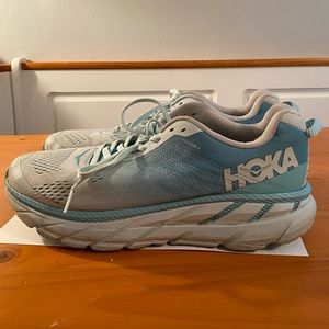 Hoka Clifton 6